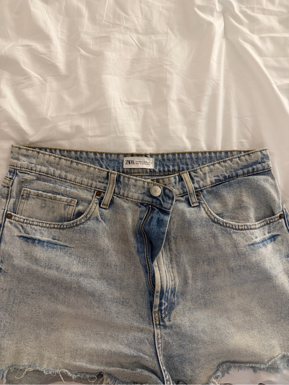 ZARA  Light Wash Denim Jeans Shorts - Classic Blue